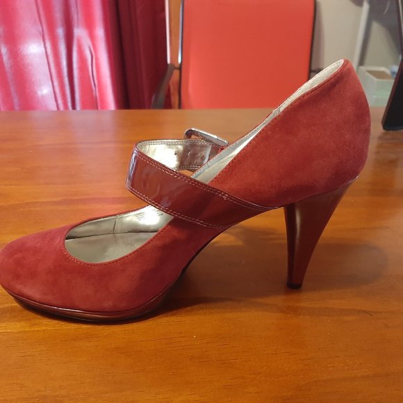 Brand New Style & Co. Dark Red Suede Closed Toe Heel - Size 10M - Picture 5 of 9